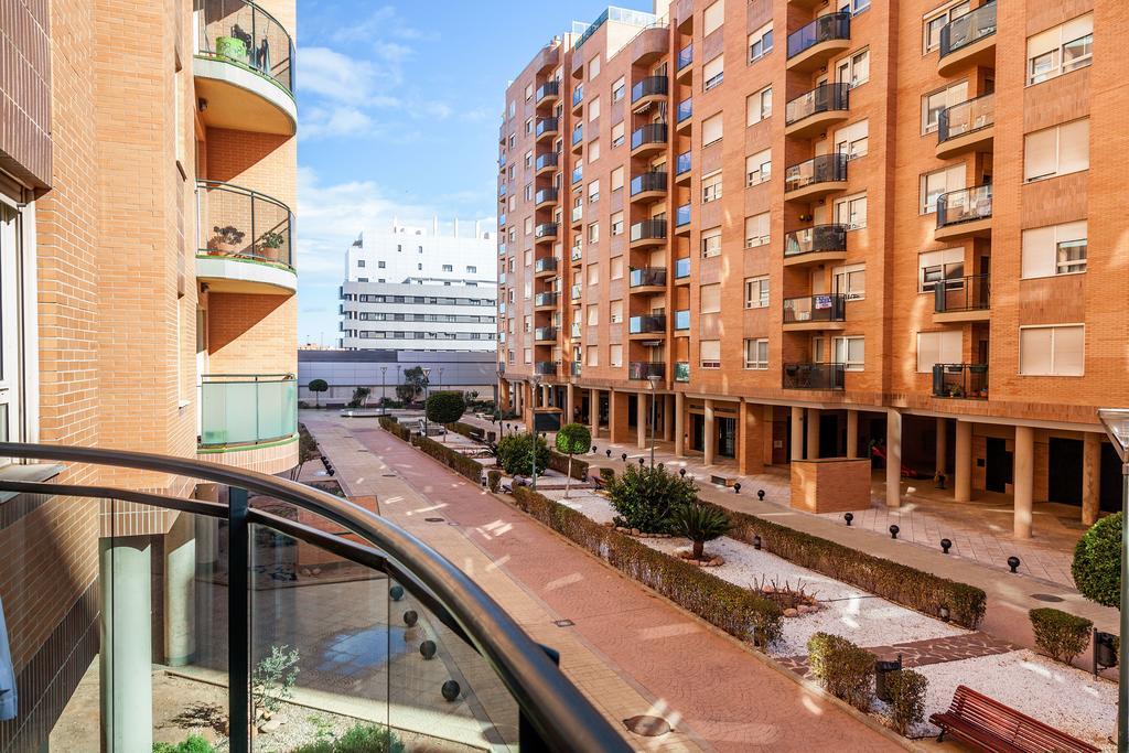 Valencia Flat Rental Swim And Paddle Номер фото